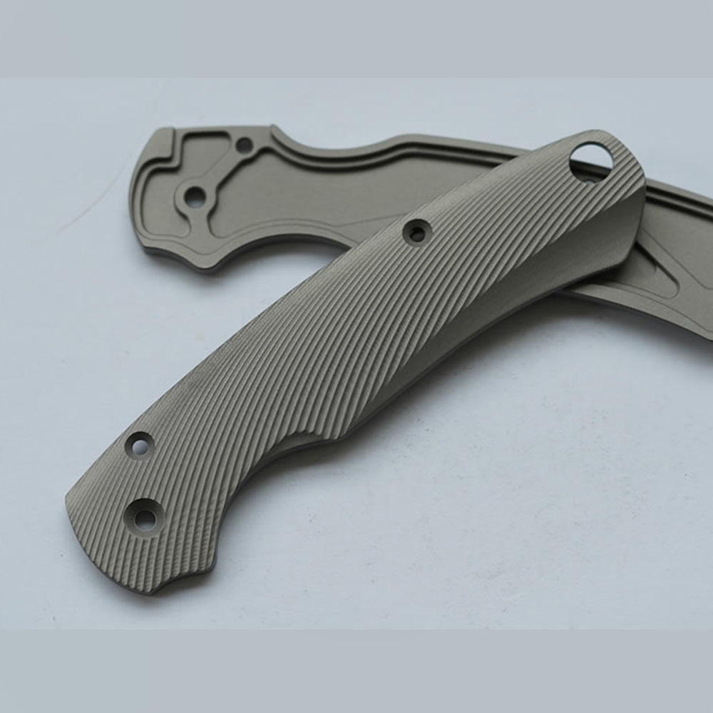 Spyderco C81 Titanium Texture Handle Scale Para Military 2 PM2 Aftermarket Part - Image 2